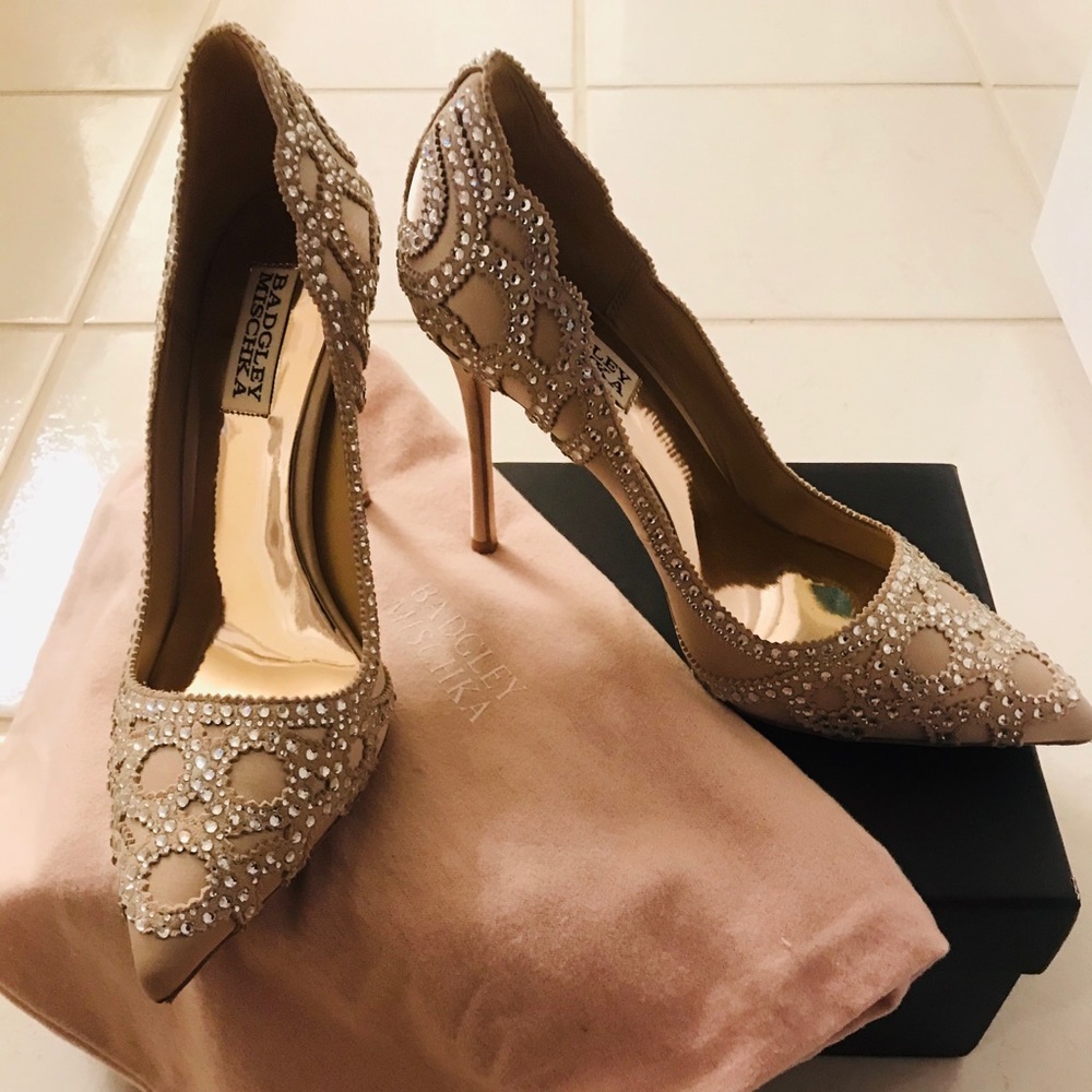 Stunning Mischka Badgley heels!